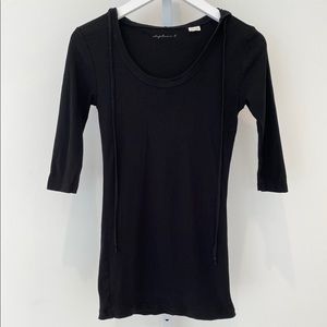 STEPHANIE B BLACK HOODIE LONG SLEEVE T-SHIRT SMALL